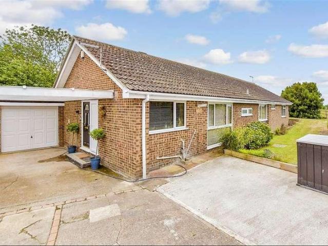 7 bed house for sale
