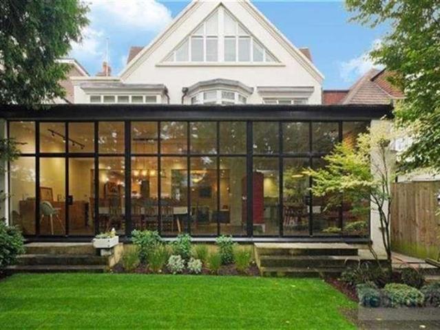 7 bed house for sale