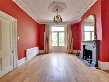 7 bed house for sale