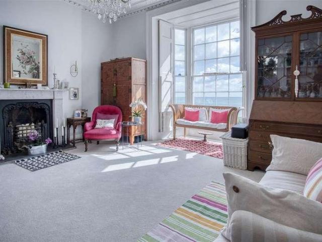 7 bed house for sale