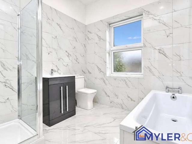 7 bed house for sale