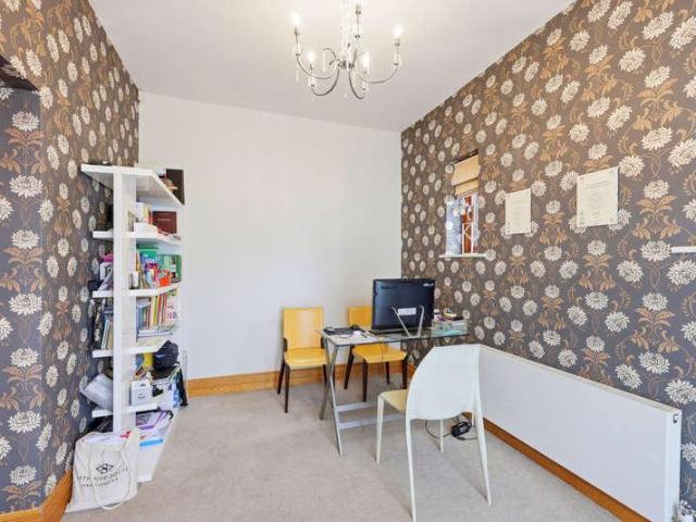 7 bed house for sale