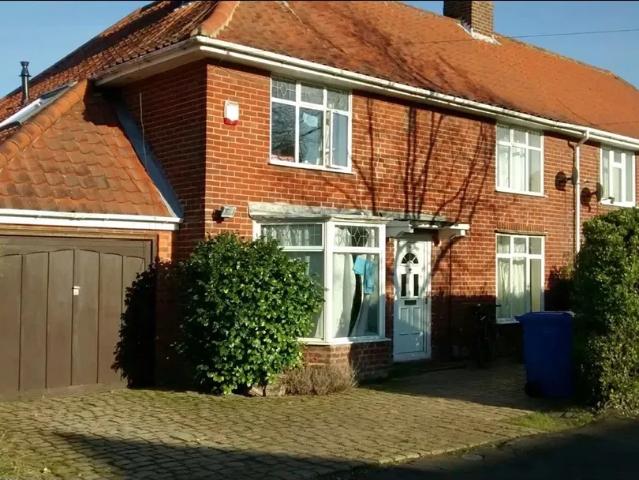 7 bed house of multiple occupation to rent in George Borrow Road, Norwich, Norfolk