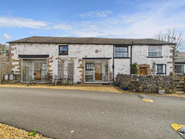 7 bedroom cottage for sale