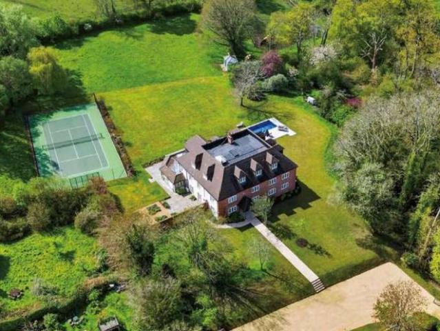 7 Bedroom Country House Character Property