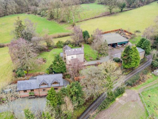 7 bedroom country house for sale