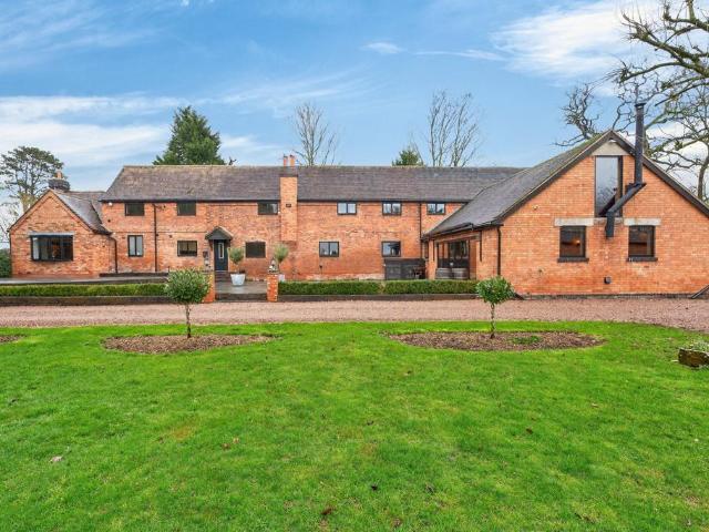 7 bedroom country house for sale