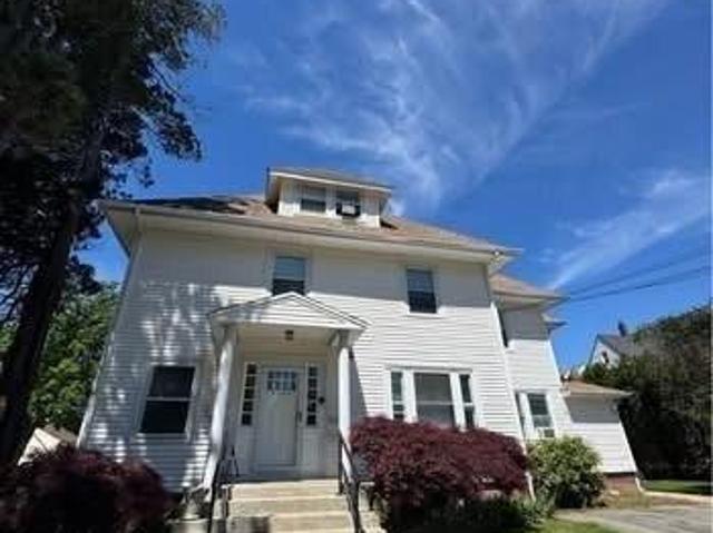 7 bedroom, Cranston RI 02920 104850540
