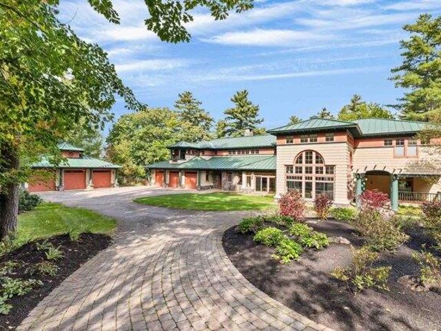 7 bedroom, Alton NH 03809 105418882