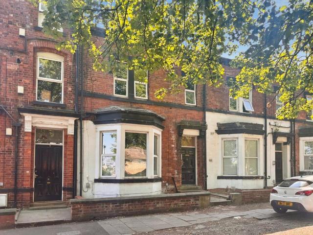 7 bedroom apartment for sale