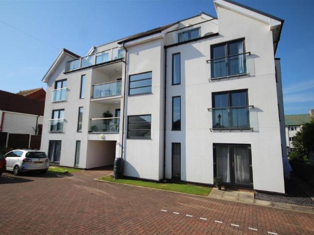 7 bedroom block of apartments for sale