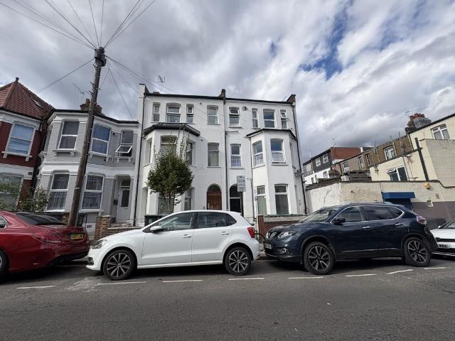 7 bedroom apartment for sale