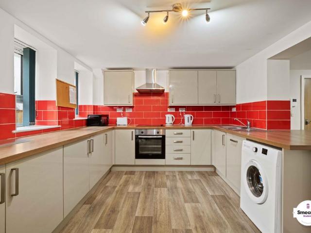 7 bedroom apartment to rent