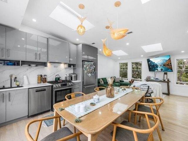 7 bedroom, Boston MA 02128 105402955