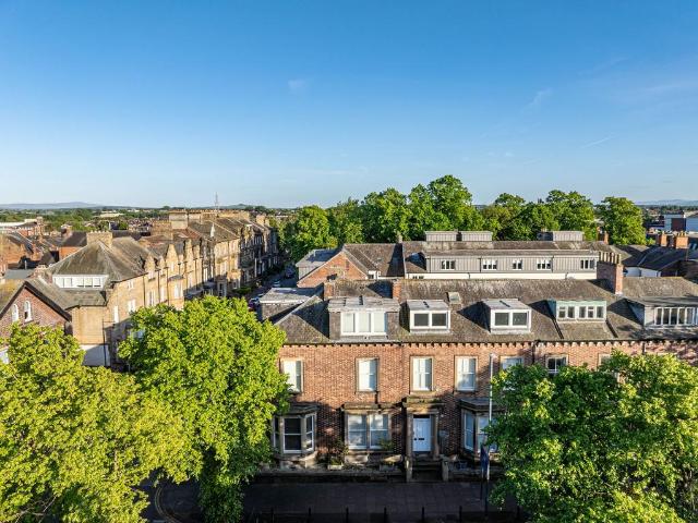 7 bedroom block of apartments for sale
