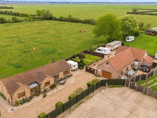 7 bedroom bungalow for sale