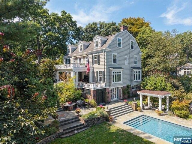 7 bedroom, Glen Ridge NJ 07028 105696855