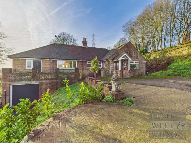 7 Bedroom Detached Bungalow