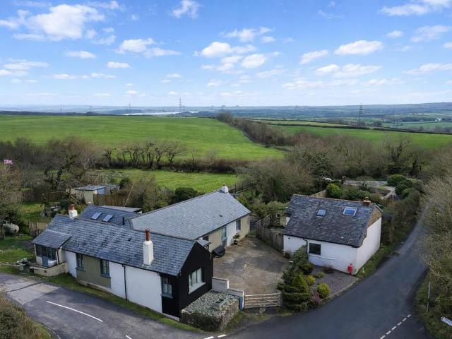7 bedroom detached bungalow for sale