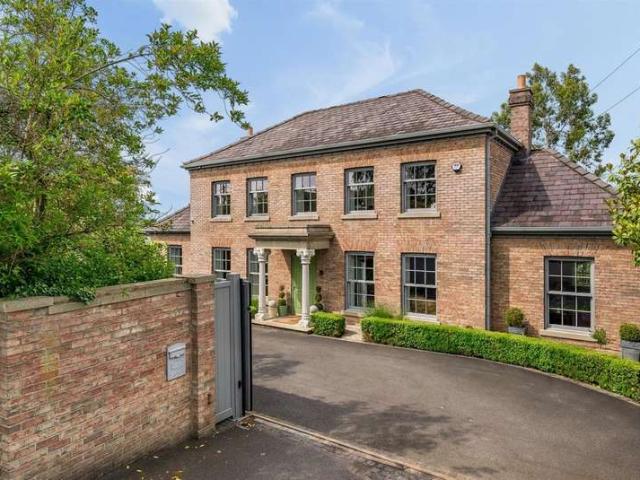 7 Bedroom Detached House