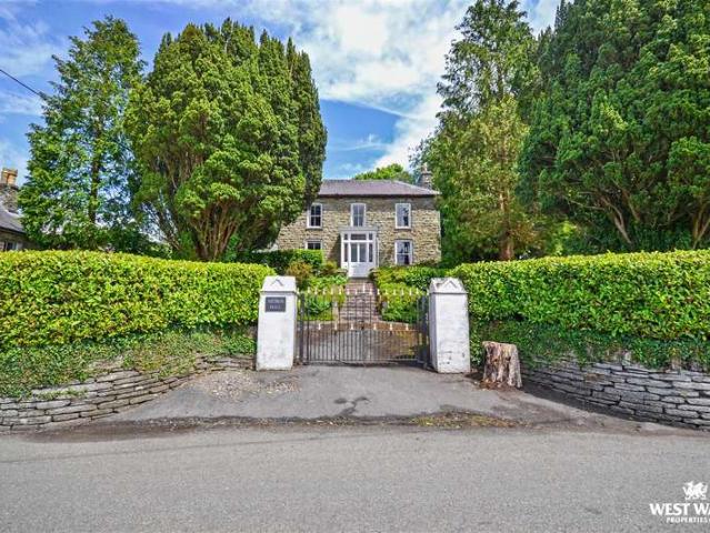 7 Bedroom Detached House