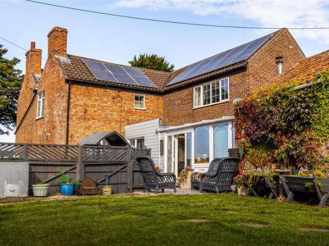 7 Bedroom Detached House