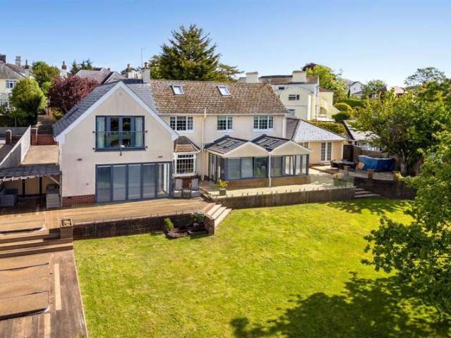 7 Bedroom Detached House