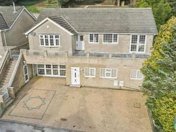 7 Bedroom Detached House