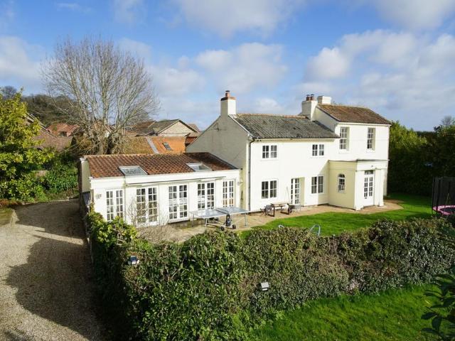 7 bedroom detached house for sale