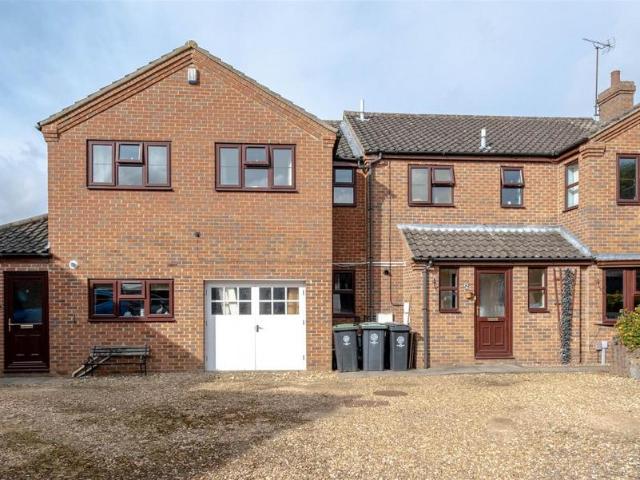 7 bedroom detached house for sale