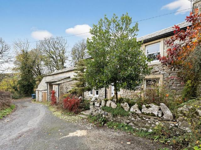 7 bedroom detached house for sale