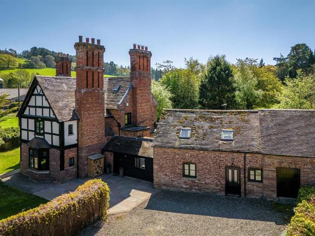7 bedroom detached house for sale