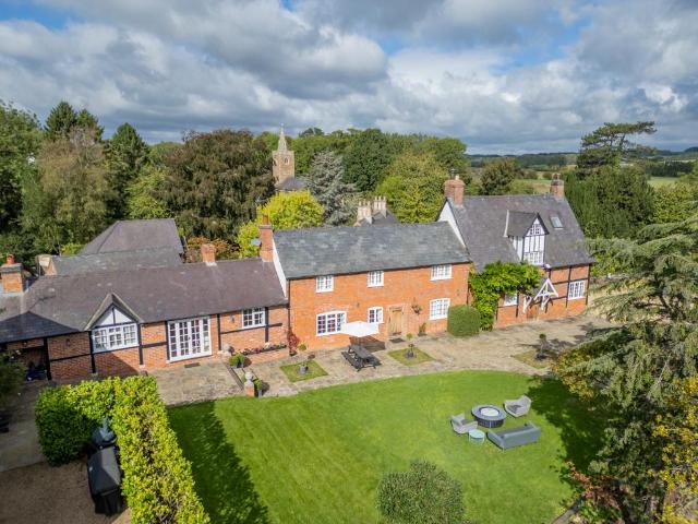 7 bedroom detached house for sale