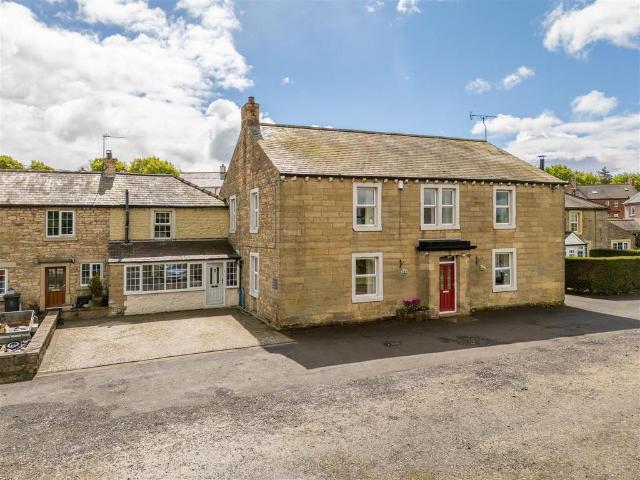 7 bedroom detached house for sale