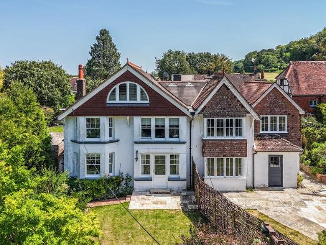 7 bedroom detached house for sale