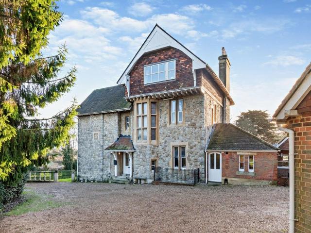 7 bedroom detached house for sale