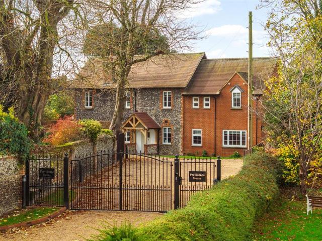 7 bedroom detached house for sale