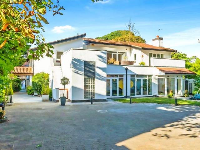 7 bedroom detached house for sale