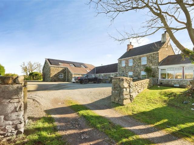 7 bedroom detached house for sale