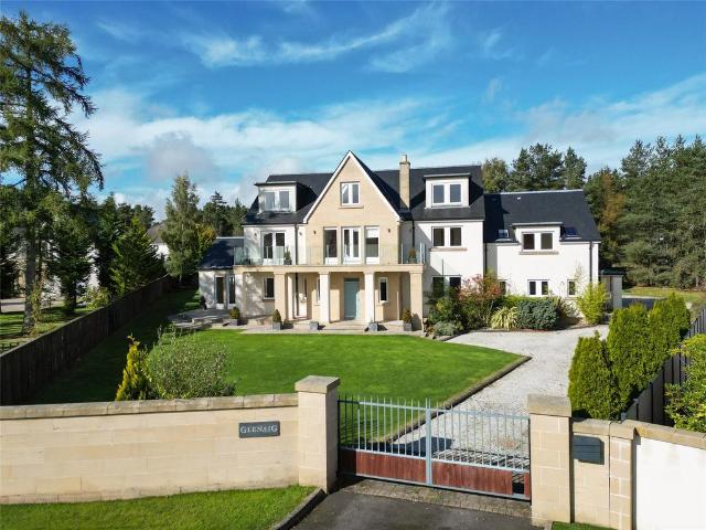 7 bedroom detached house for sale