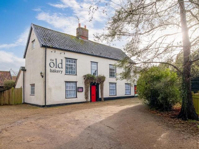 7 bedroom detached house for sale