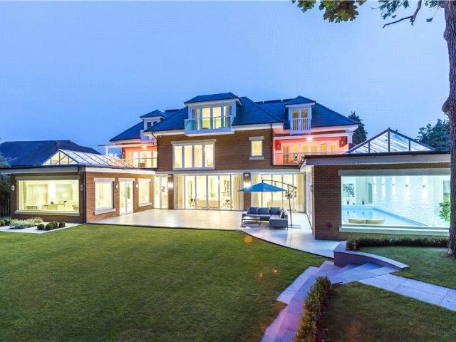 7 bedroom detached house for sale