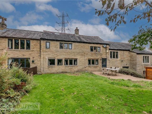 7 bedroom detached house for sale