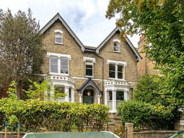 7 bedroom detached house for sale