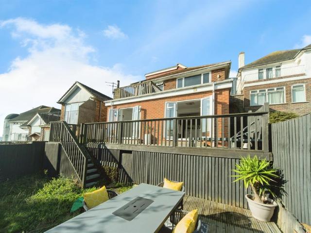 7 bedroom detached house for sale