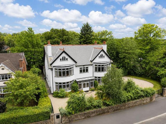 7 bedroom detached house for sale