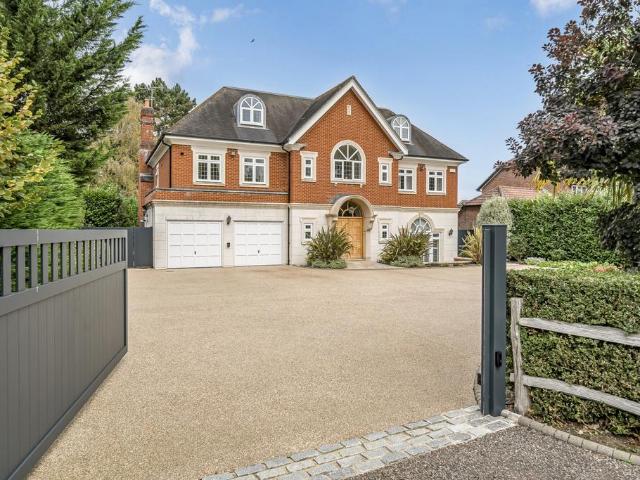 7 bedroom detached house for sale