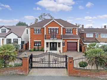 7 bedroom detached house for sale