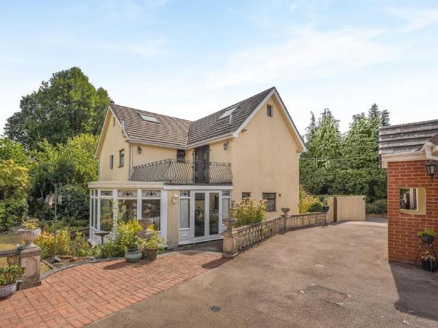 7 bedroom detached house for sale