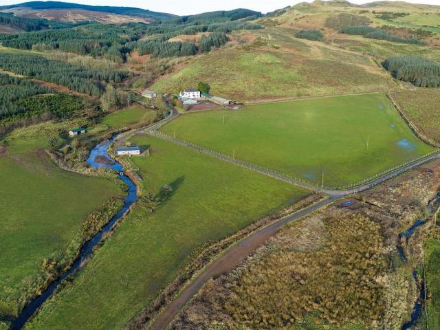 7 bedroom farm house for sale